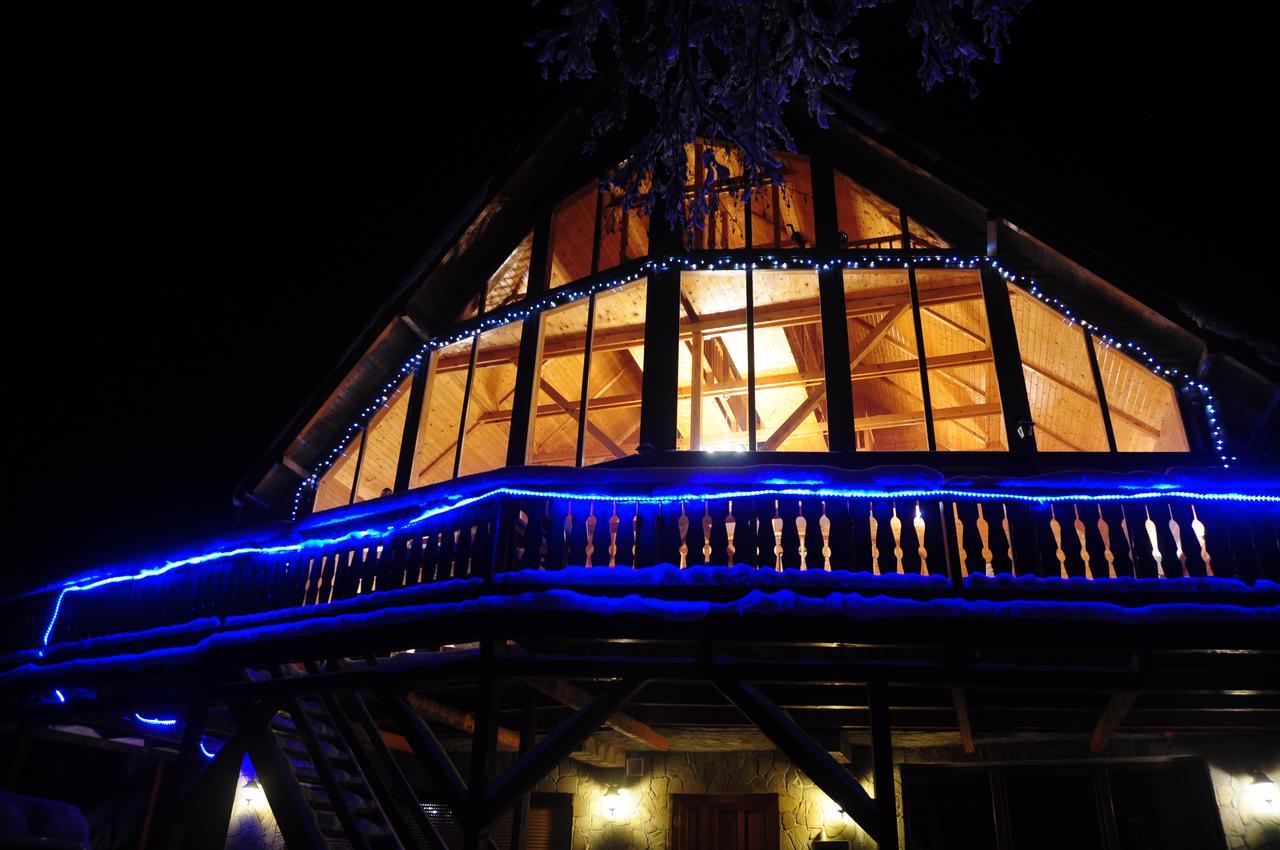 Carpathian Log Home Bran  Extérieur photo